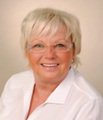 Pflegedienstleiterin im Altenpflegeheim Bethanien Frau Hanske Porträt der Pflegedienstleiterin des Altenpflegeheims Bethanien Frau Hanske